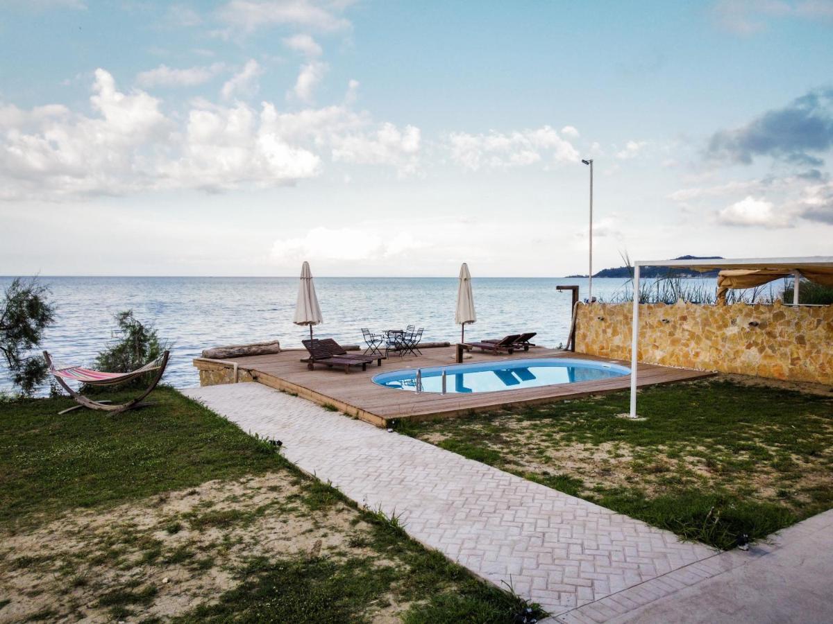 Seashore Stream Suites Alykes  Ngoại thất bức ảnh